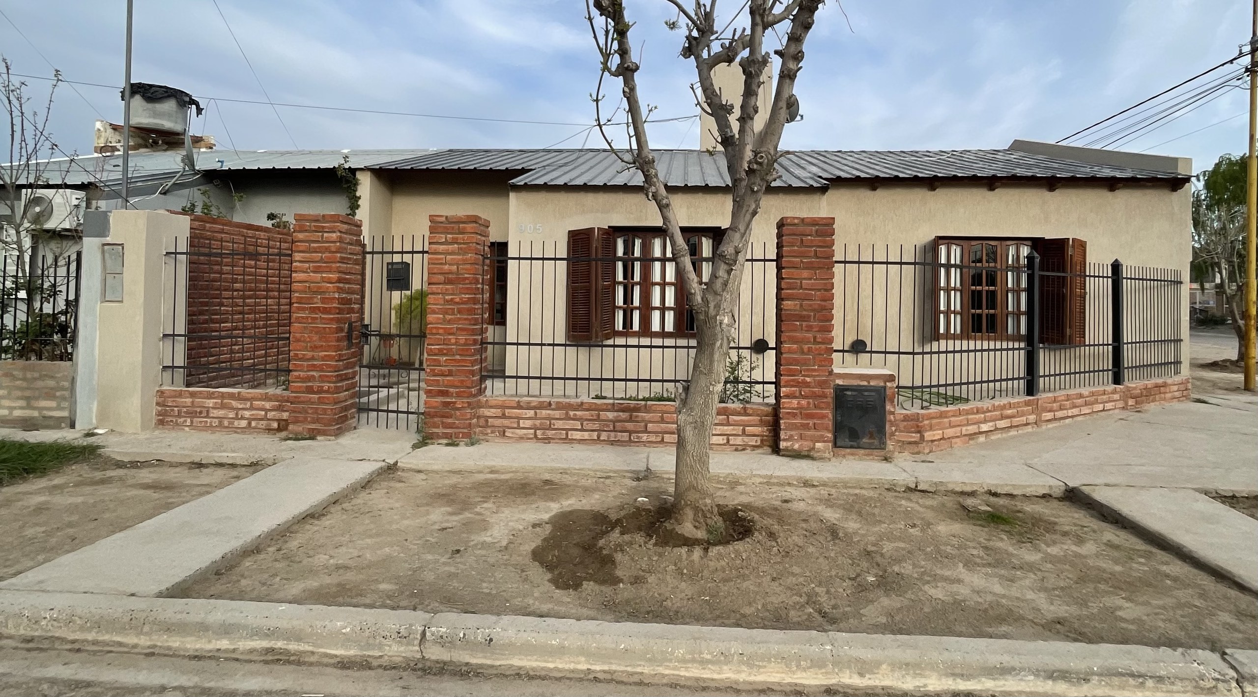 Casa · 2 dorm. en Castello N°905, Barrio 200 Vivienda