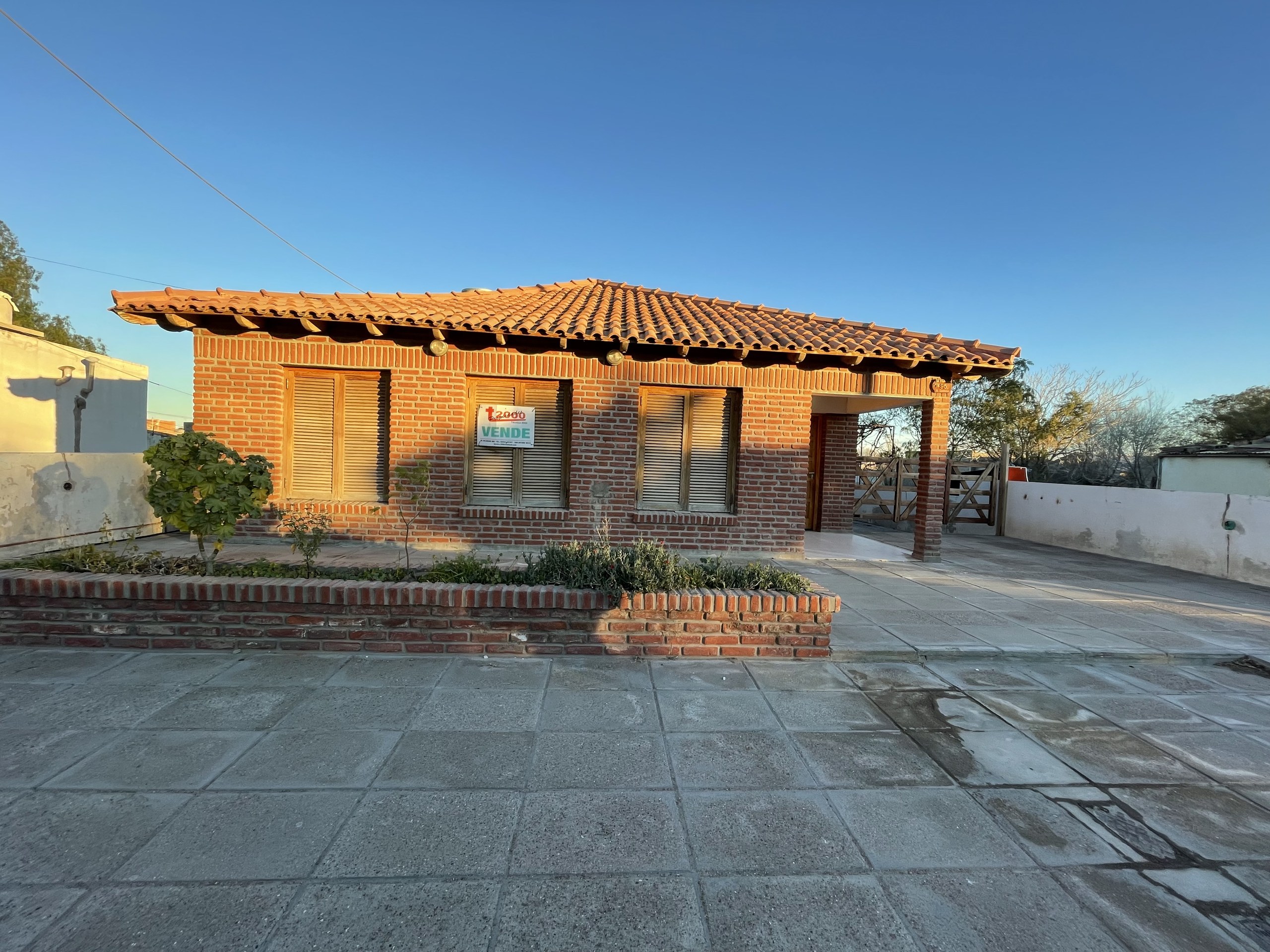 Casa · 4 dorm. en Av. Islas Malvinas N°950