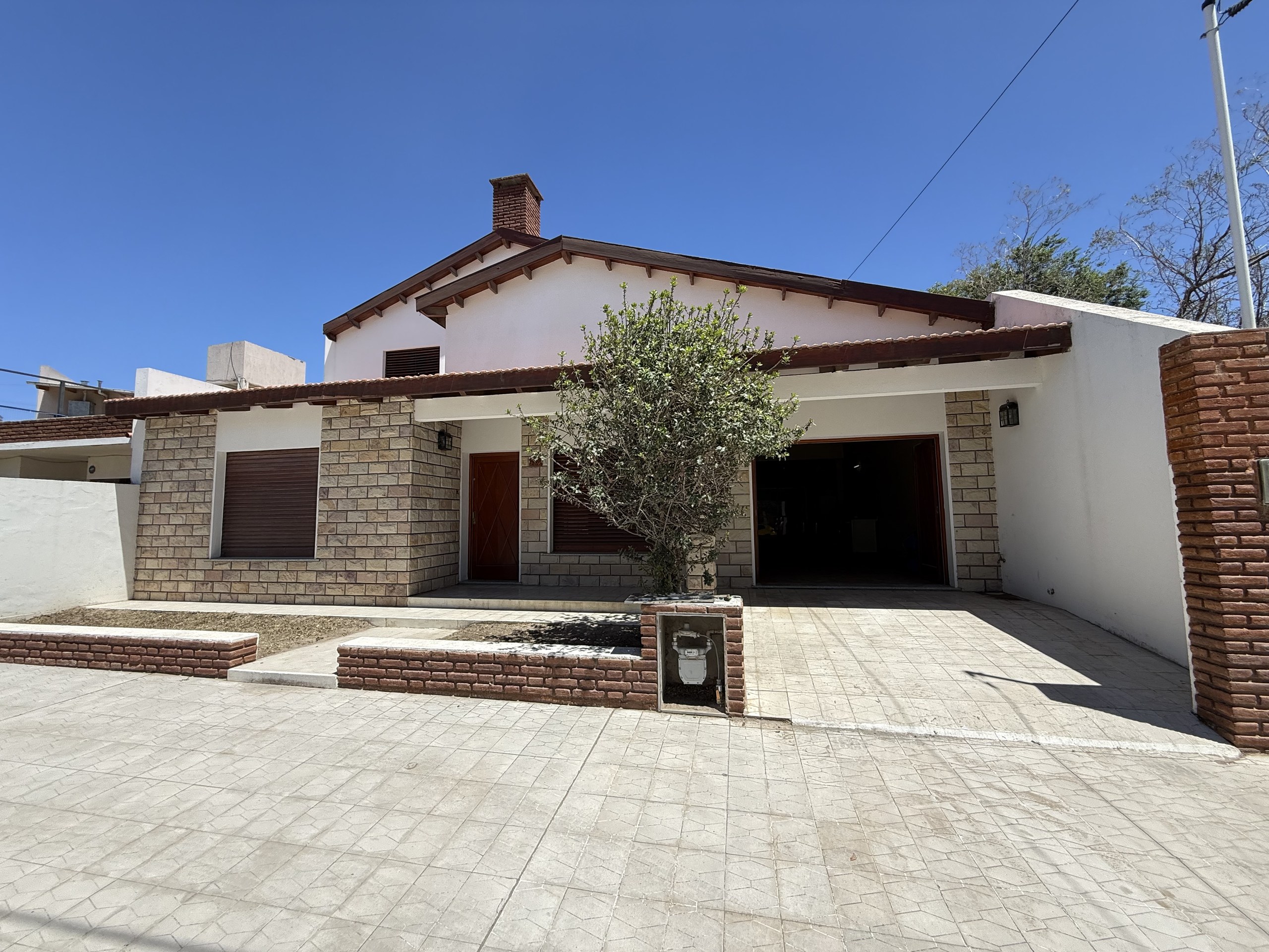 Casa · 3 dorm. en Leandro N. Alem N°269