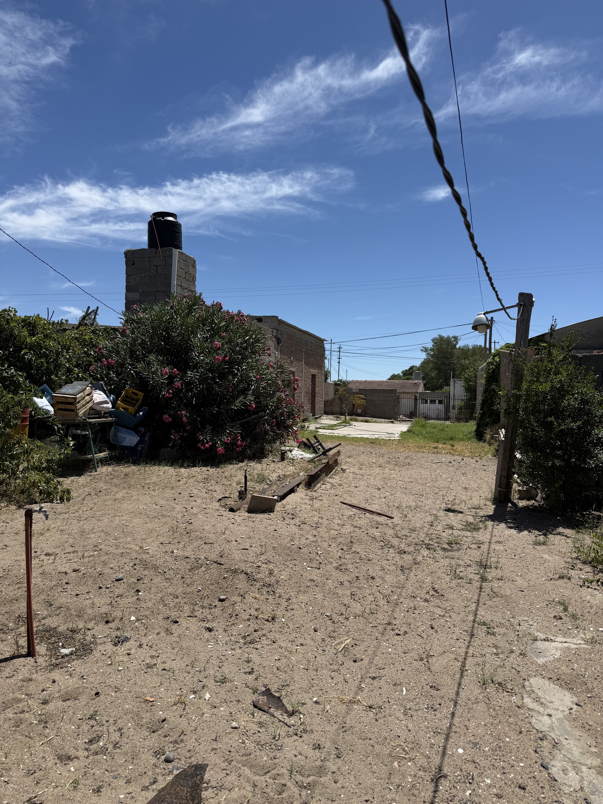 Terreno · 2 dorm. en Hipolito Irigoyen N°1436